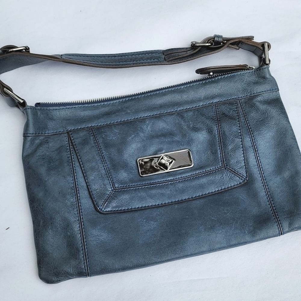 BCBGMAXAZRIA Shoulder Bag Womens Medium Blue Leather Chic Minimalist Designer
